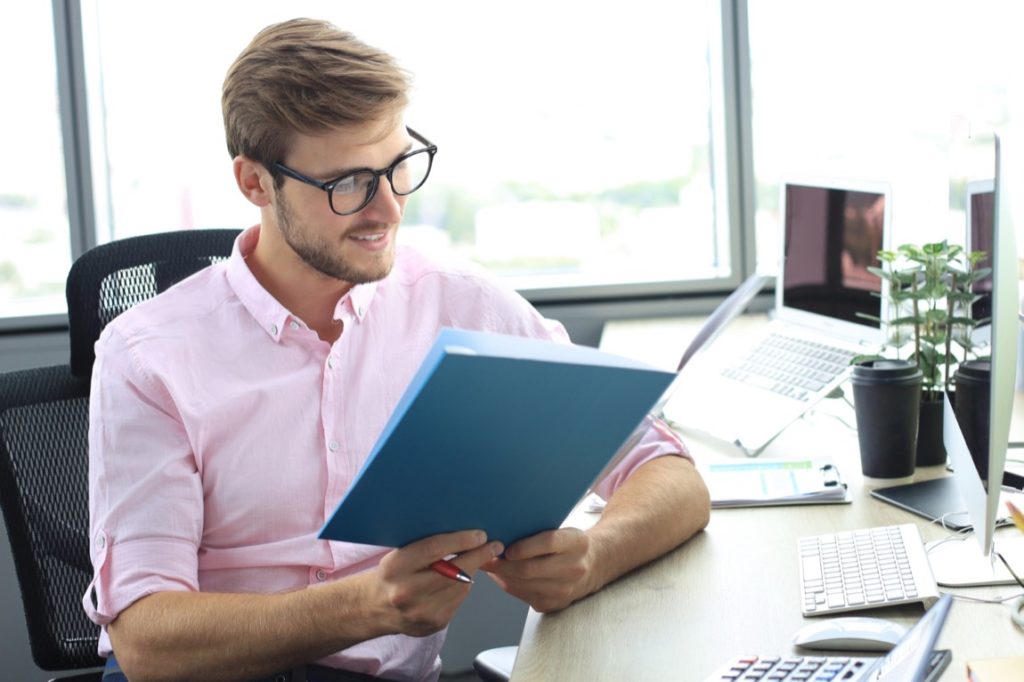 W dobie globalizacji i coraz większej wymiany handlowej oraz technologicznej pomiędzy krajami, precyzyjne i zrozumiałe przekazywanie informacji staje się kluczowe