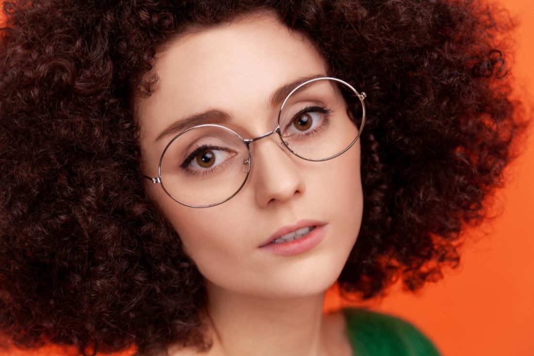 Moda i funkcjonalność każdego dnia: eleganckie okulary korekcyjne Tommy Hilfiger dla pań